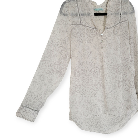 Maurices Sheer Paisley Long Sleeve Cream/Gray Blouse Women Sz M - Picture 6 of 10